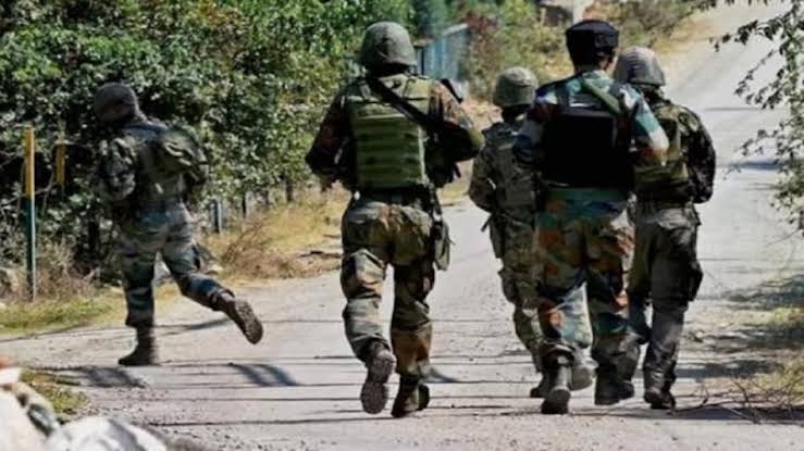 छत्तीसगढ़ के बीजापुर राष्ट्रीय उद्यान क्षेत्र सुरक्षाबल और नक्सलियों के बीच सुबह से जारी मुठभेड़
