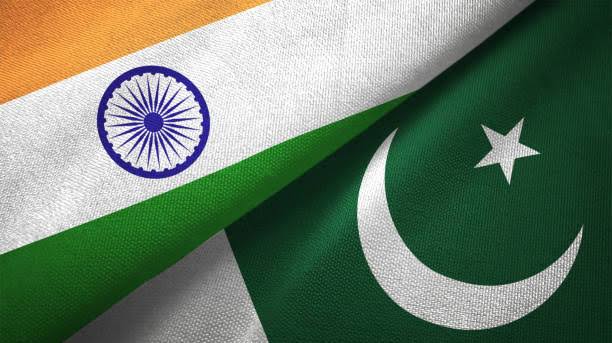 ND vs PAK: पाकिस्तान ने टॉस जीतकर पहले बल्लेबाजी चुनी, पाकिस्तानी टीम में बड़े बदलाव, भारतीय टीम की प्लेइंग इलेवन जानिए