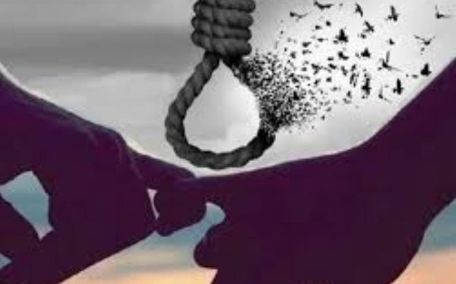 UP के ग़ाज़ियाबाद में 20 दिन पहले घर से भागकर शादी करने वाले दम्पति ने घर में पंखे से फांसी लगा जान दें दी