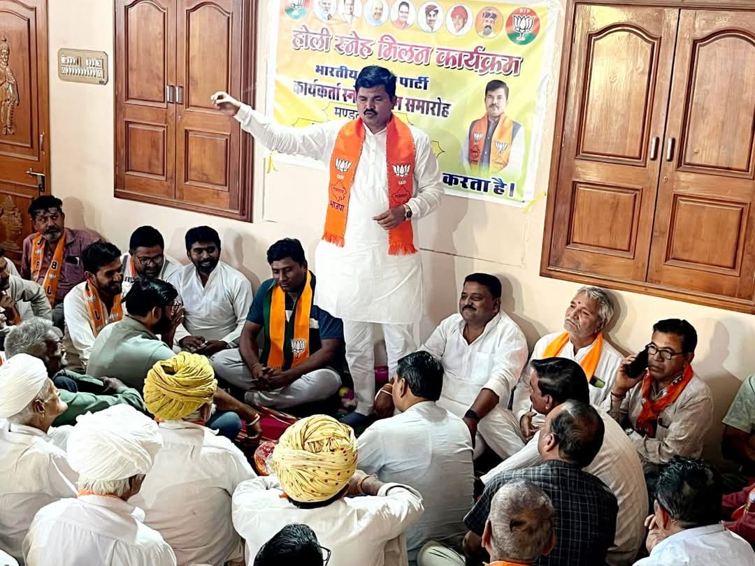 बागरा में भाजपा द्वारा आयोजित होली स्नेह मिलन समारोह में जमकर उड़े अबीर गुलाल 
