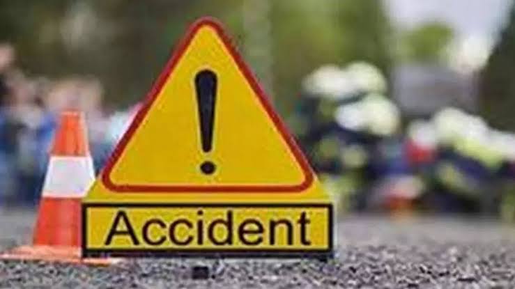 सुल्तानपुर जिले मे भीषण सड़क हादसे में एक महिला की मौत