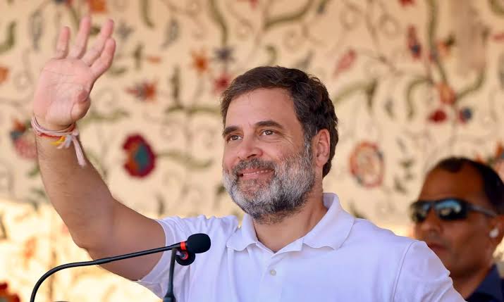 राहुल गांधी पर कोर्ट ने लगाया 200 रुपये का जुर्माना, जारी हो सकती है ग़ैर जमानती वारंट