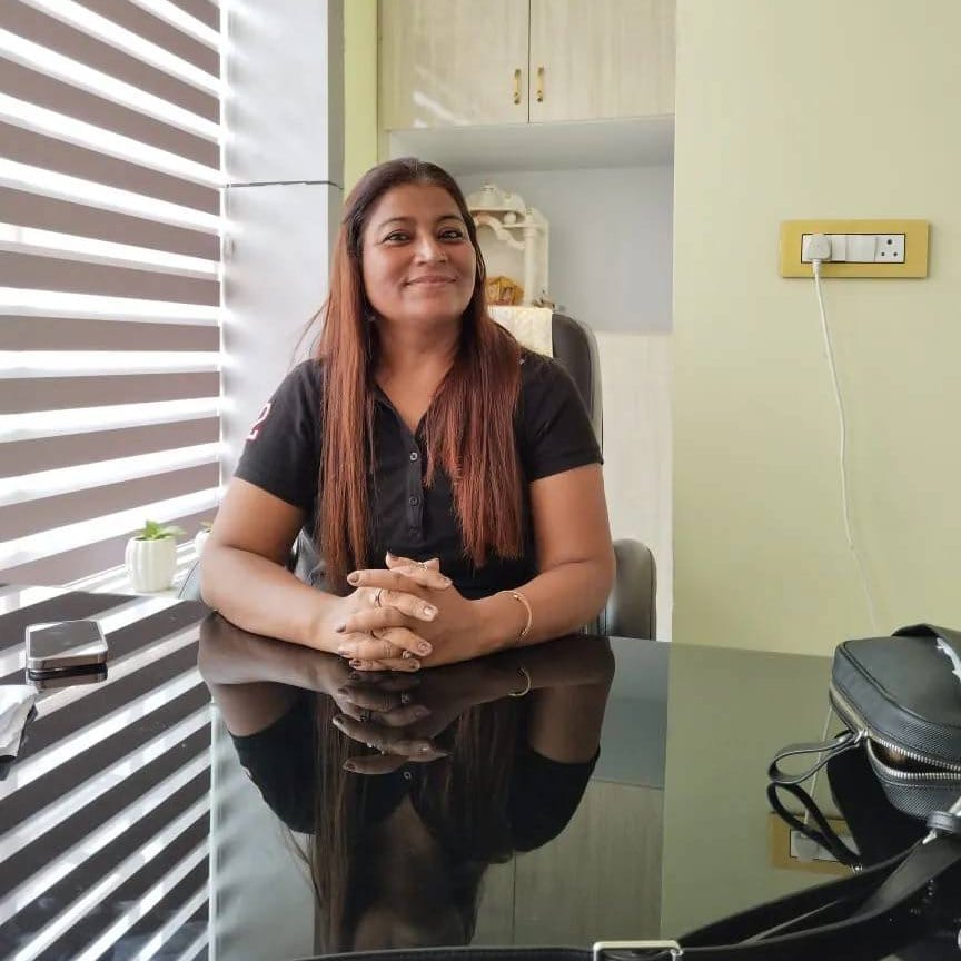 दिल्ली में प्रॉपर्टी बिजनेसमैन अनिल कुमार ने पत्नी सीमा सिंह की गला घोंटकर हत्या कर दी