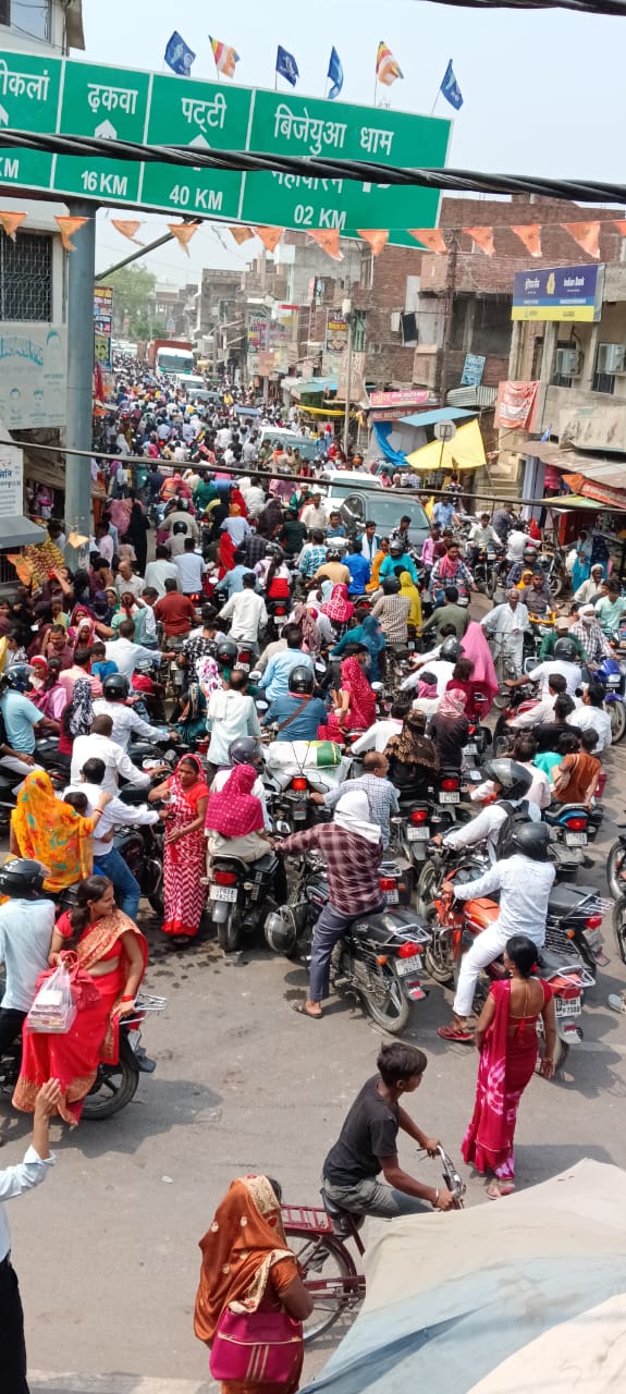 सूरापुर बाजार में प्रतिदिन, प्रति घंटे जाम लगने से आम जनमानस परेशान