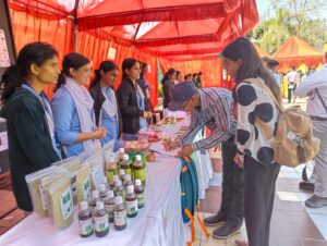 Sri Krishna Dutt Academy के सहयोग से आयोजित सम्मेलन में स्टॉल कॉर्नर रहा मुख्य आकर्षण