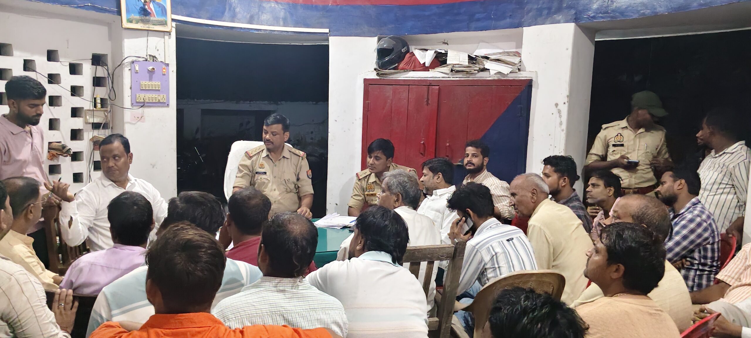 सूरापुर: दो दिवसीय बरही महोत्सव को लेकर सूरापुर चौकी पर बैठक संपन्न, सुरक्षा और ट्रैफिक डायवर्जन को लेकर बनी पुख्ता रणनीति​